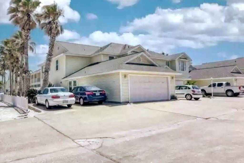 קורפוס כריסטי Spacious Home, Short Walk To Beach, Heated Pool! מראה חיצוני תמונה